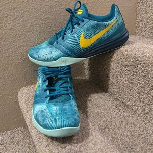 Nike Kobe mentality size 13